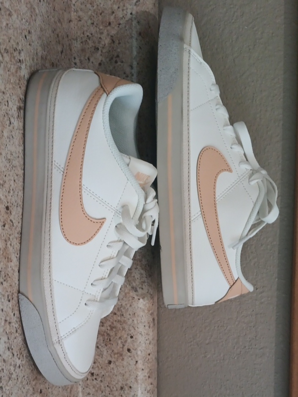 Nike Women’s Low-Top Sneakers - Picture 2 of 7